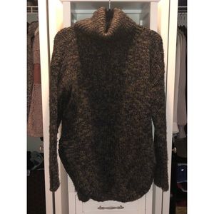 Mixed stitch tunic turtleneck